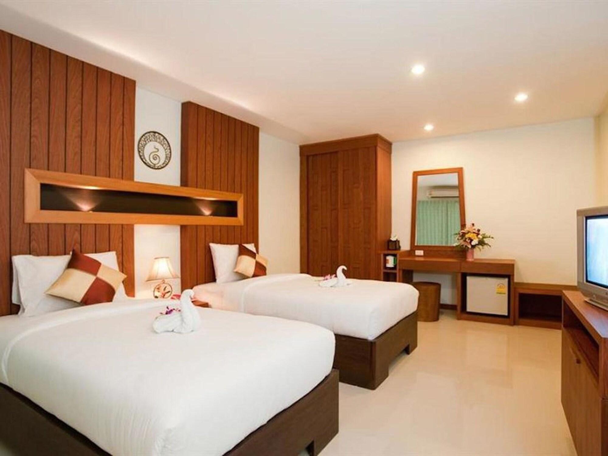 Deva Suites Patong Phuket Buitenkant foto