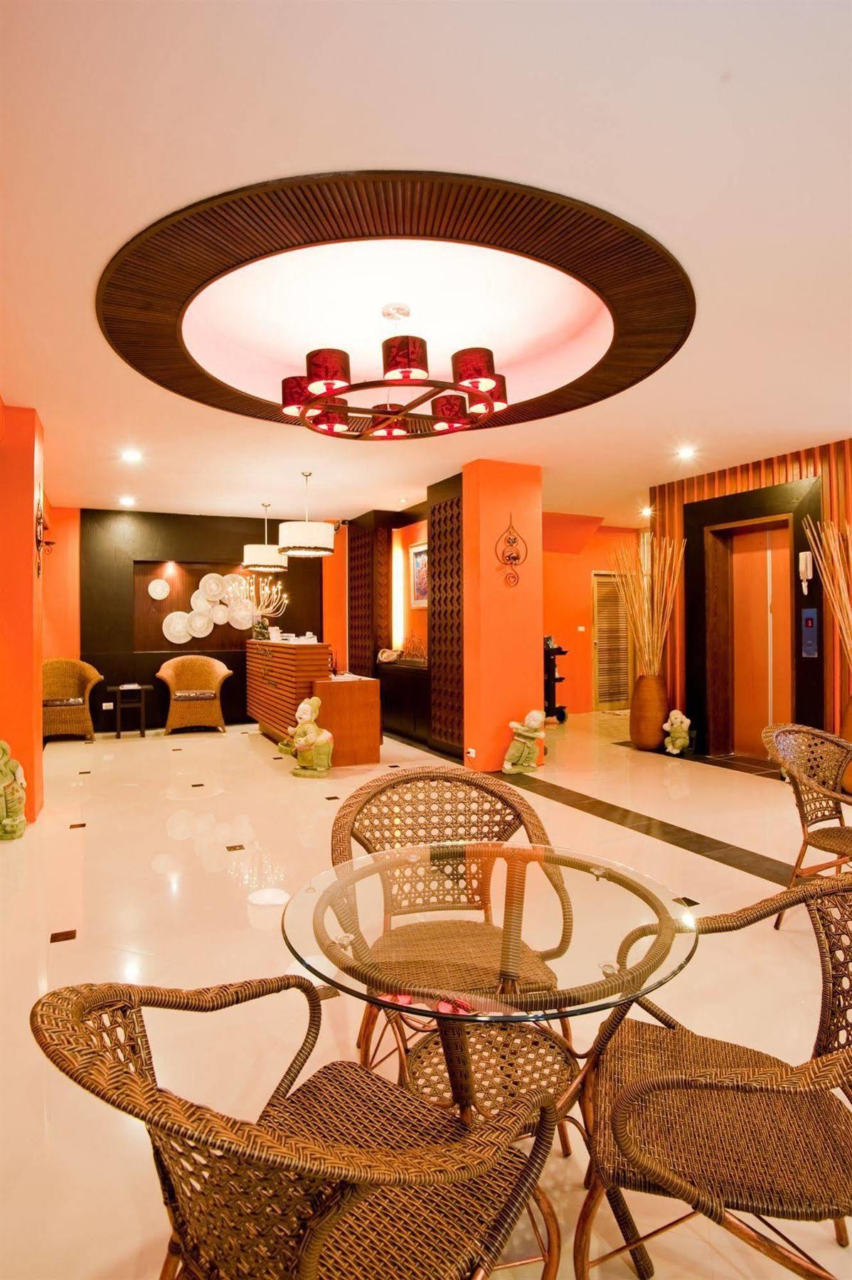 Deva Suites Patong Phuket Buitenkant foto