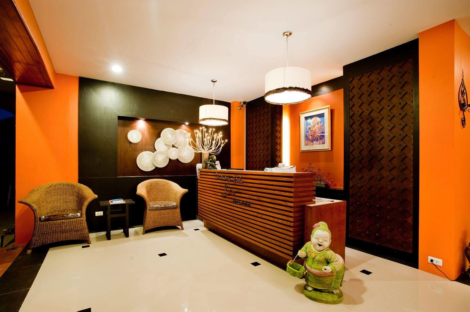 Deva Suites Patong Phuket Buitenkant foto