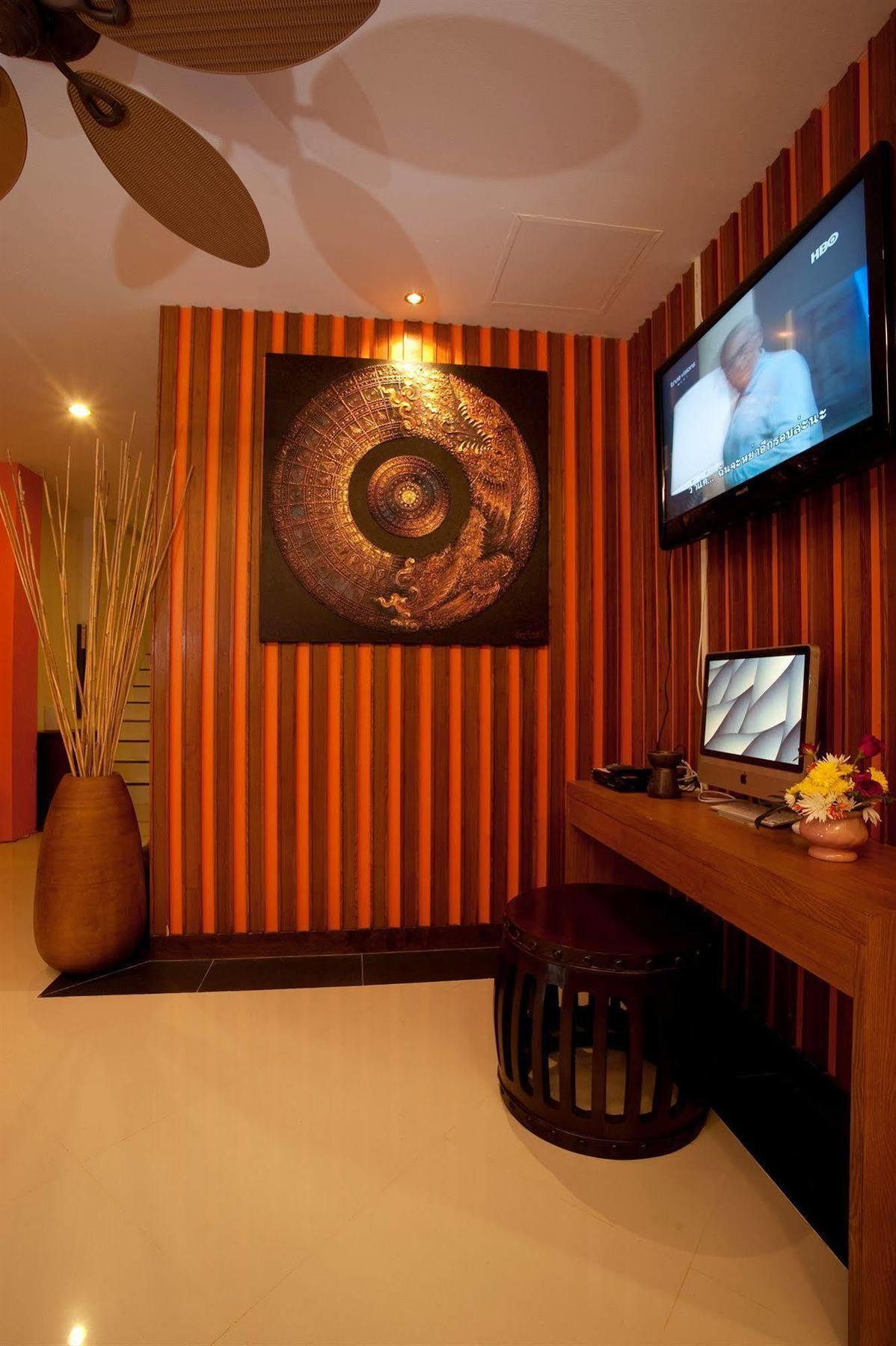Deva Suites Patong Phuket Buitenkant foto